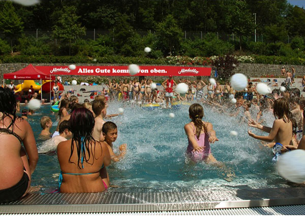 Almdudler Digital, TV, Print